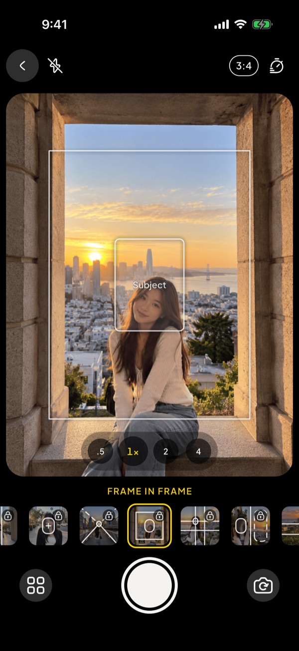 The camera with a live composition guide